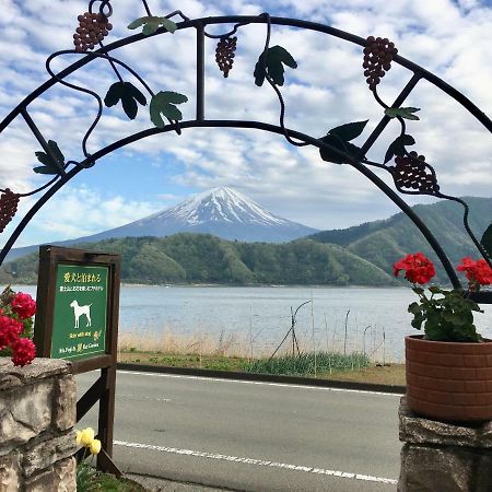 Private Hotel Rei Fujikawaguchiko Bagian luar foto