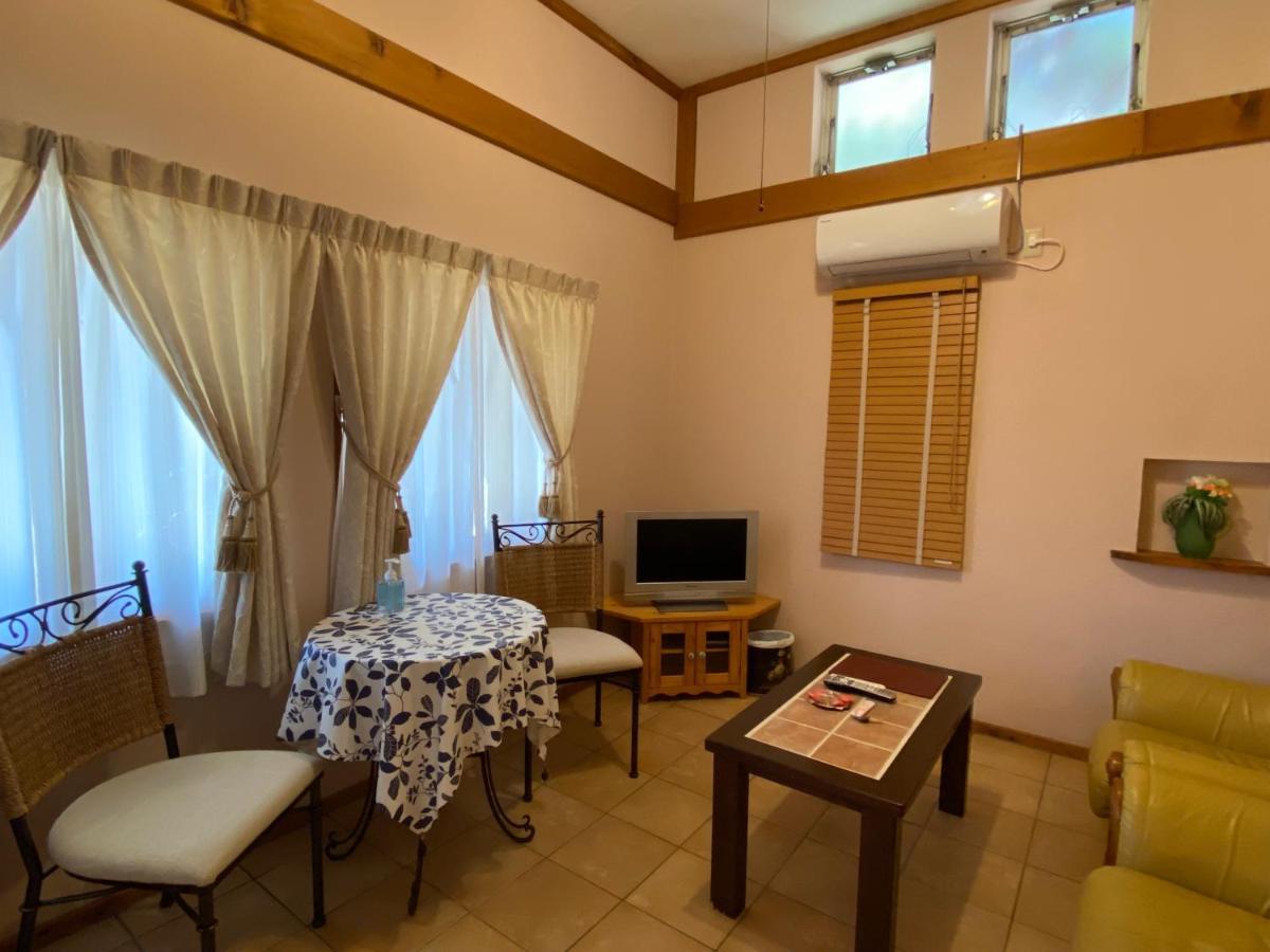 Private Hotel Rei Fujikawaguchiko Bagian luar foto