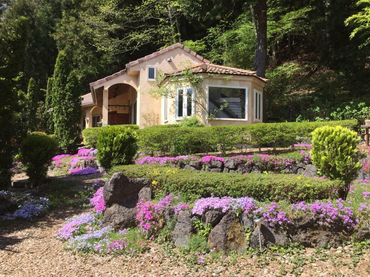 Private Hotel Rei Fujikawaguchiko Bagian luar foto