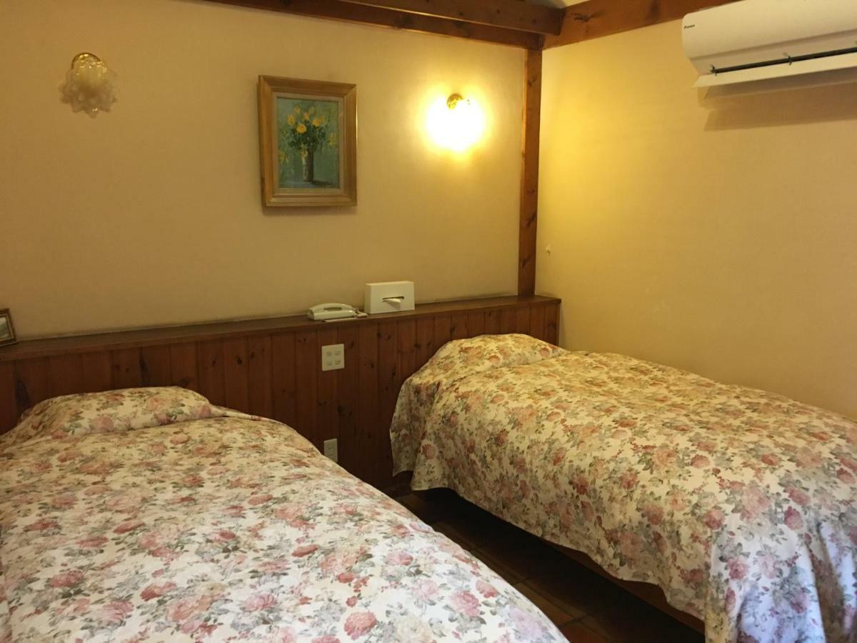 Private Hotel Rei Fujikawaguchiko Bagian luar foto